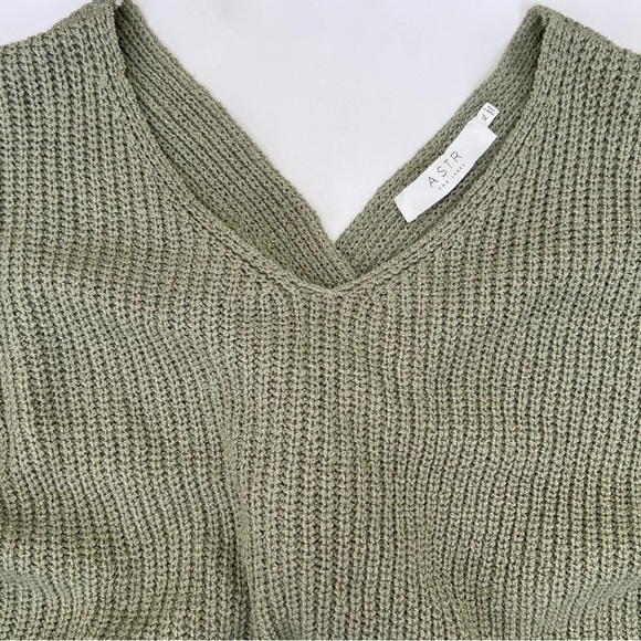 ASTR The Label Sweater Olive Green Twist Back Size XL - Picture 5 of 13